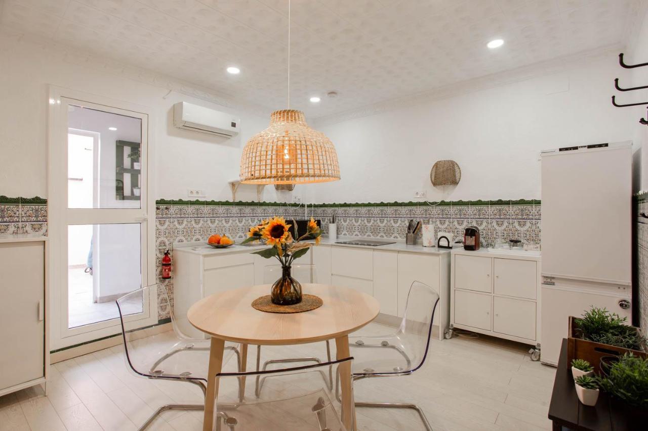 Lovely Home With Sunny Patio Near The Beach Valencia Exterior photo