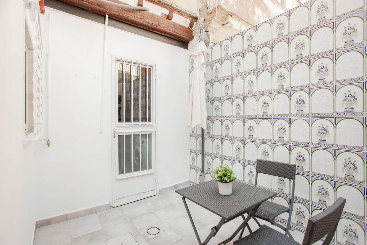 Lovely Home With Sunny Patio Near The Beach Valencia Exterior photo